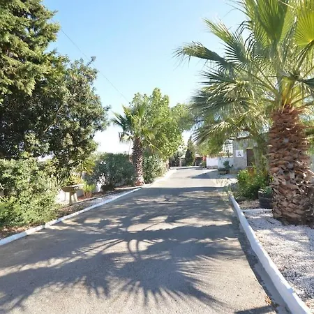 Сasa de vacaciones Casas Paqui Y Pablo Con Piscina Compartida En Conil